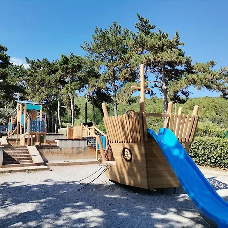 Lovely Branko With Balcony And Parking Apartment Rabac