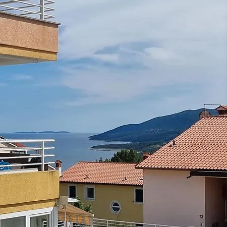 Lovely Branko With Balcony And Parking شقة