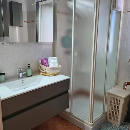 Lovely Branko With Balcony And Parking *