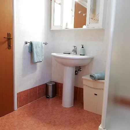 Lovely Branko With Balcony And Parking *